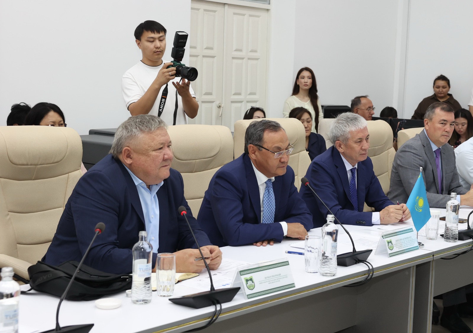 ҚАЗАҚСТАН РЕСПУБЛИКАСЫНЫҢ ҰЛТТЫҚ ҒЫЛЫМ АКАДЕМИЯСЫ KazNARU БАЗАСЫНДА ҚЫТАЙ ҒЫЛЫМ АКАДЕМИЯСЫМЕН БІРЛЕСКЕН ONE HEALTH  ЗЕРТТЕУЛЕР ОРТАЛЫҒЫН АШТЫ